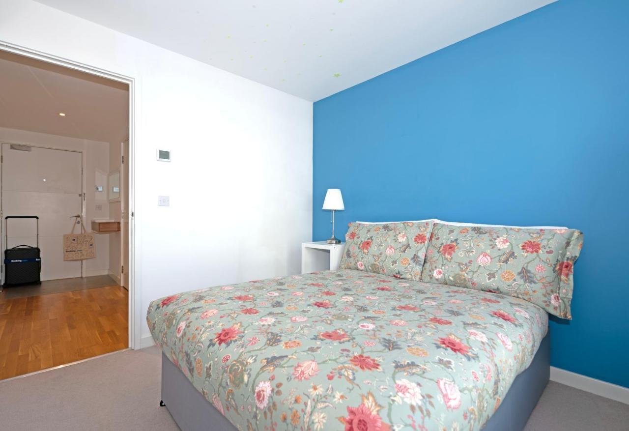 Kew Bridge Penthouse Apartment London Exterior photo