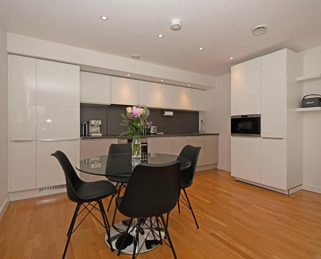 Kew Bridge Penthouse Apartment London Exterior photo