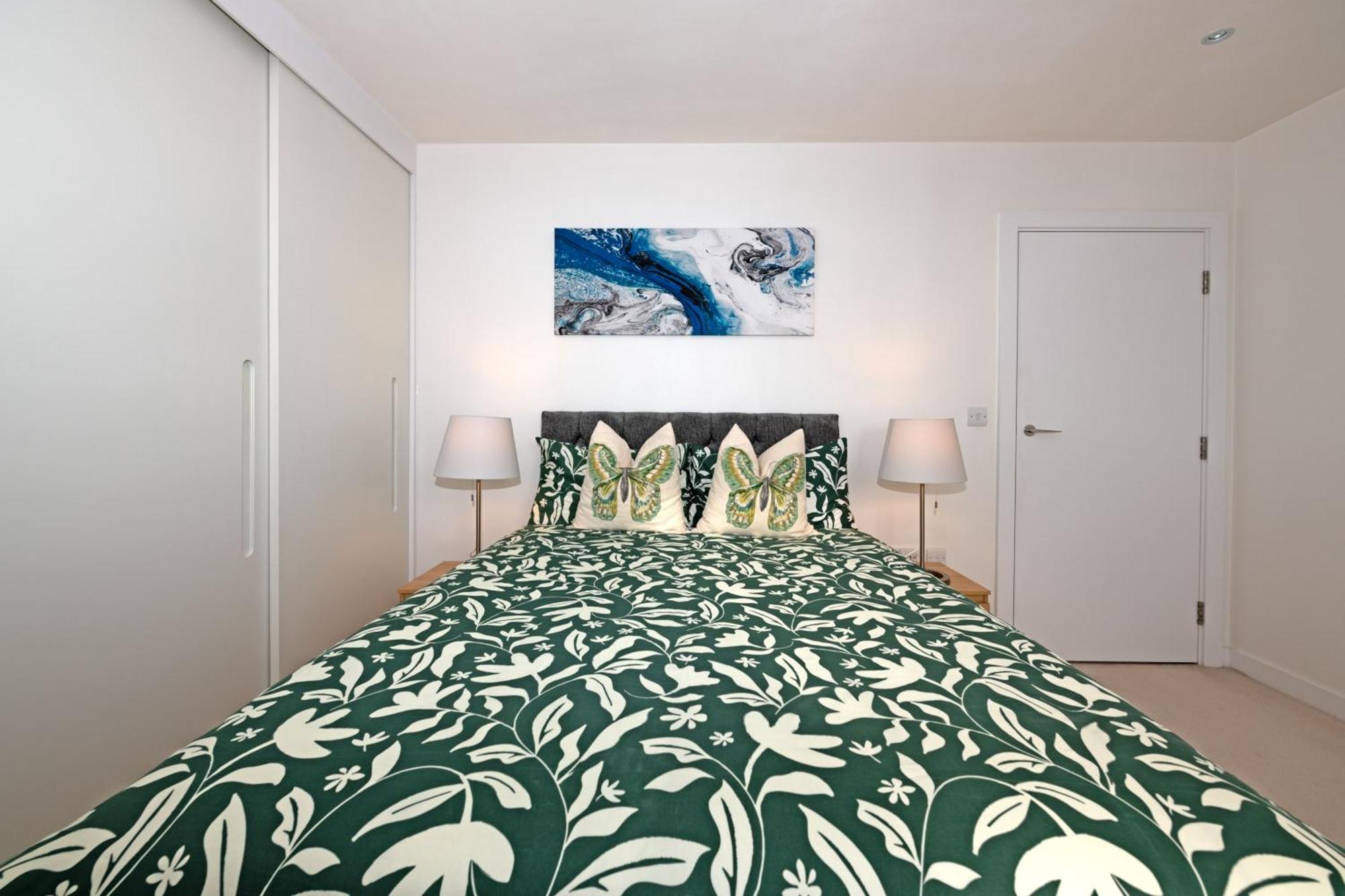Kew Bridge Penthouse Apartment London Exterior photo