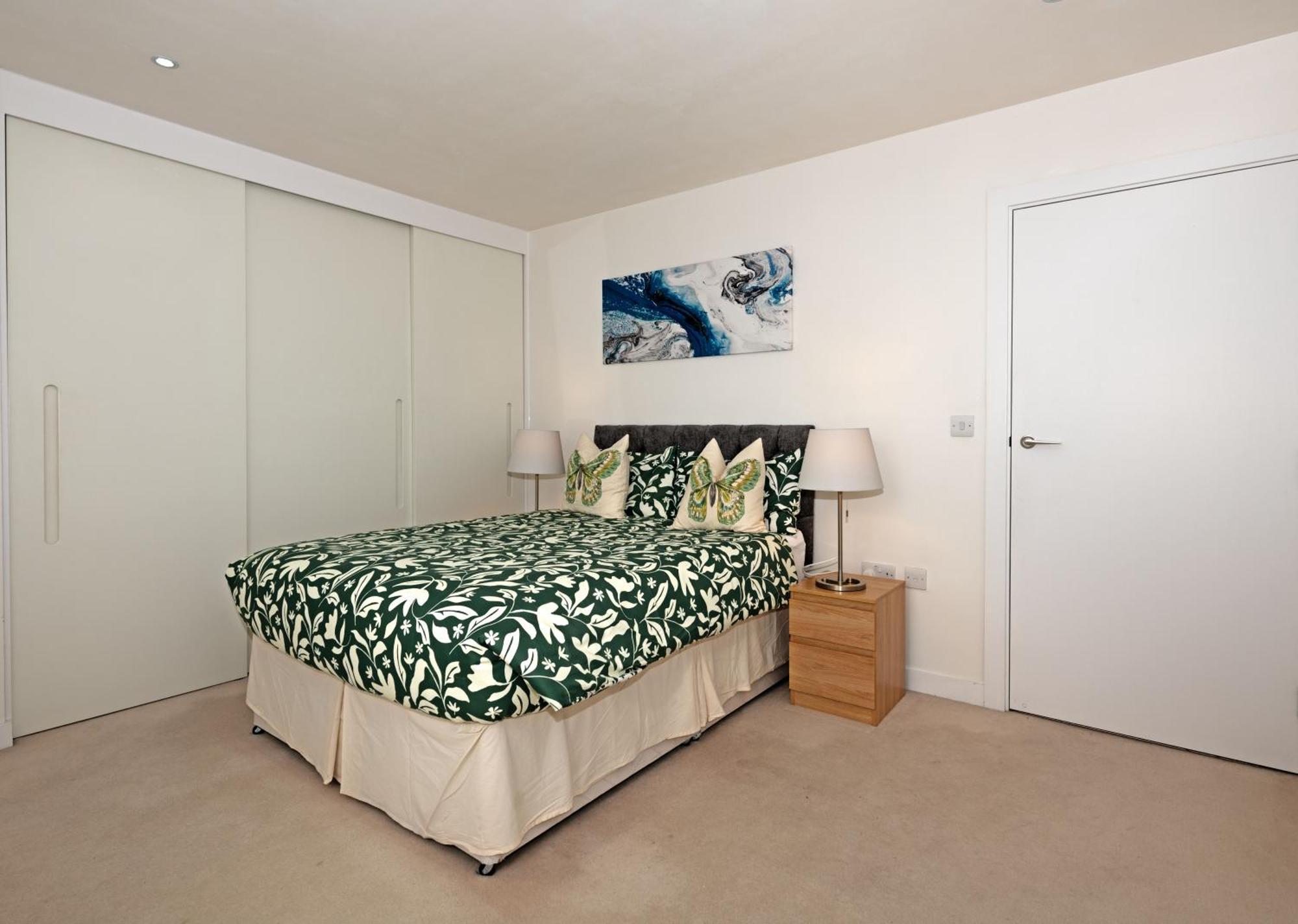 Kew Bridge Penthouse Apartment London Exterior photo
